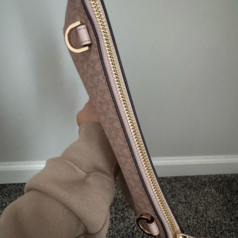 Michael Kors Pink and Cream Laptop Bag Set - Picture 6 of 9